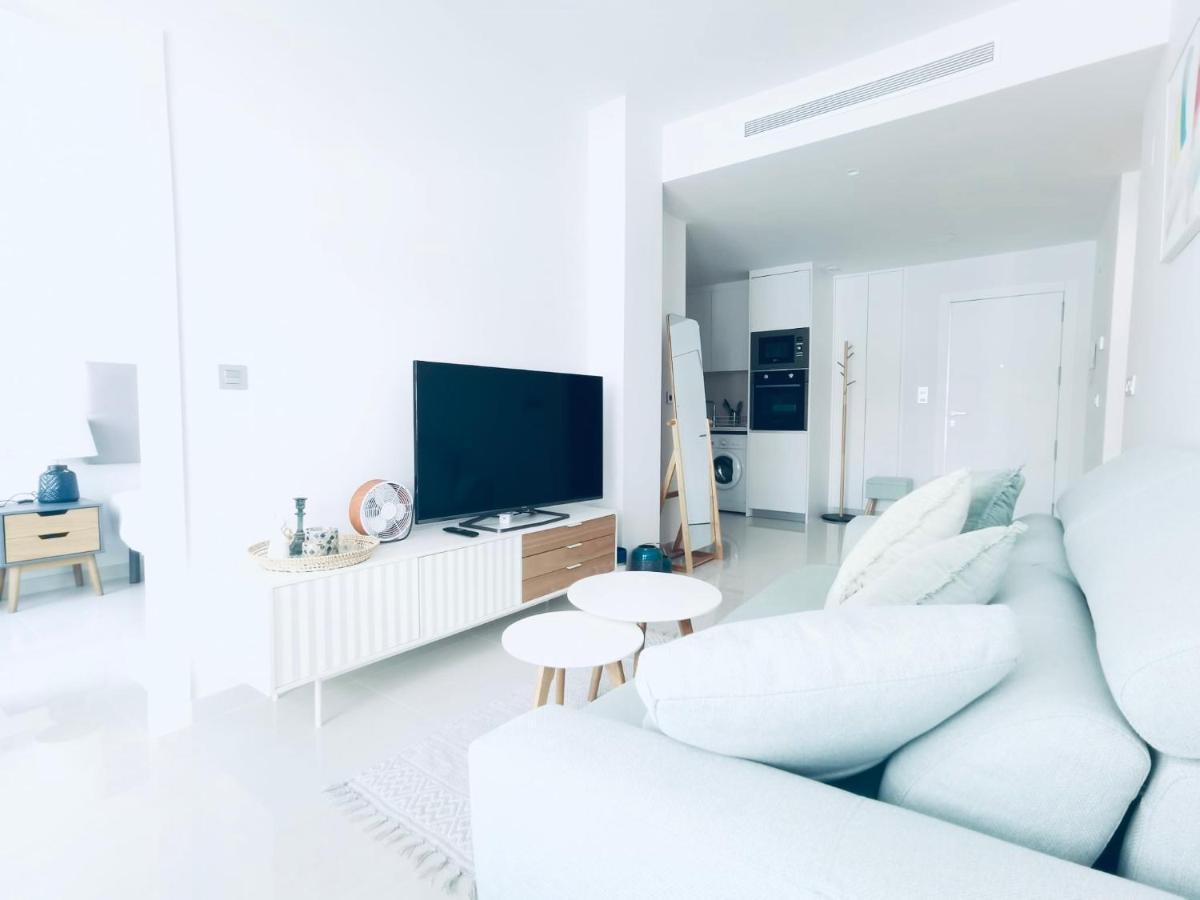 Luxury Apartment Торевьиа Экстерьер фото
